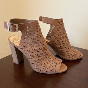 Vince Camino brown suede peep toe sandals